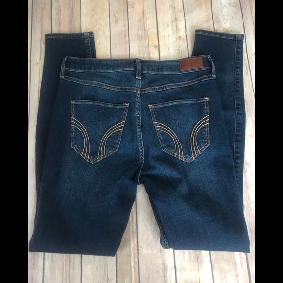 🔴Hollister Jeans🔴 - Picture 2 of 4